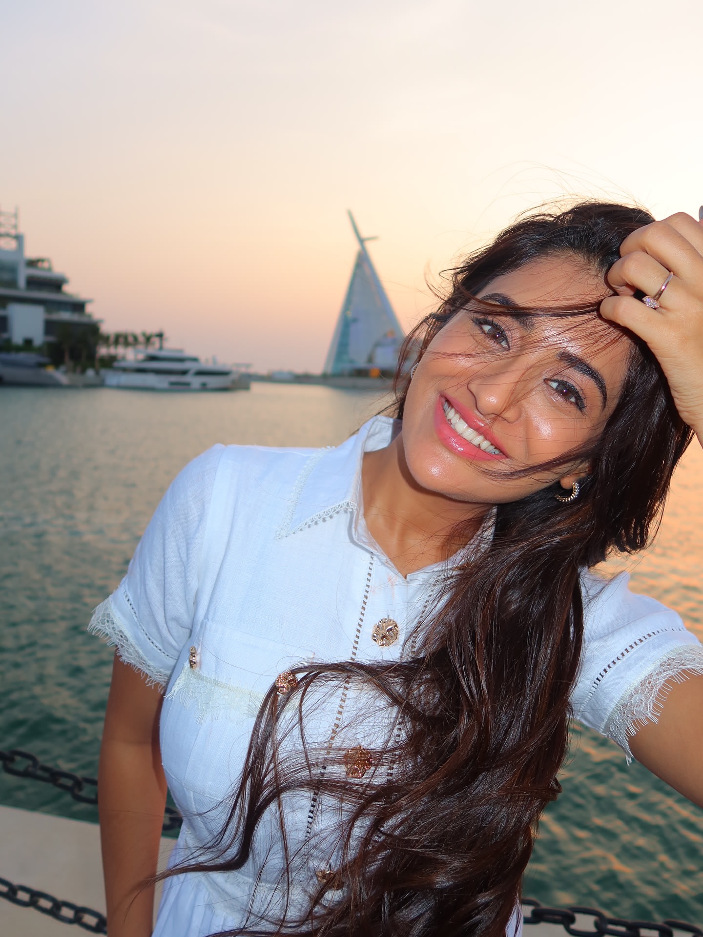 G7P8MtYbQAAgRug?format=jpg&name=large