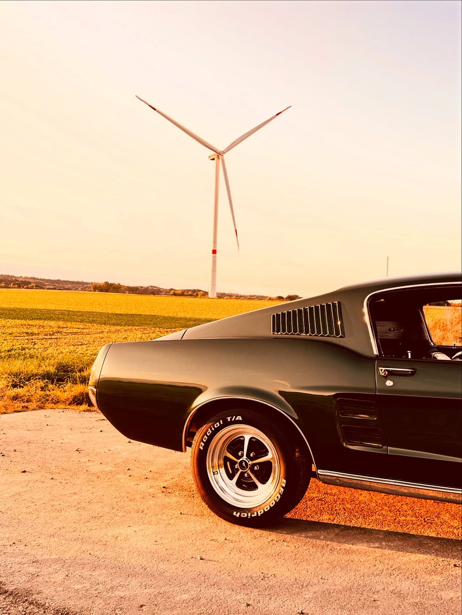 JEGSPerformance's tweet image. A 1967 Ford Mustang Fastback with a 390ci big-block under the hood is one of the most iconic combinations of the muscle car era. ’67 marked the first major redesign for the Mustang, giving it a wider, more aggressive stance and room for Ford’s larger FE-series engines. Today,…