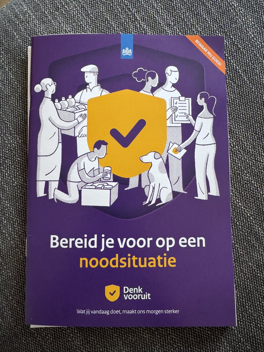 Nadya 🖤🍉 tweet media