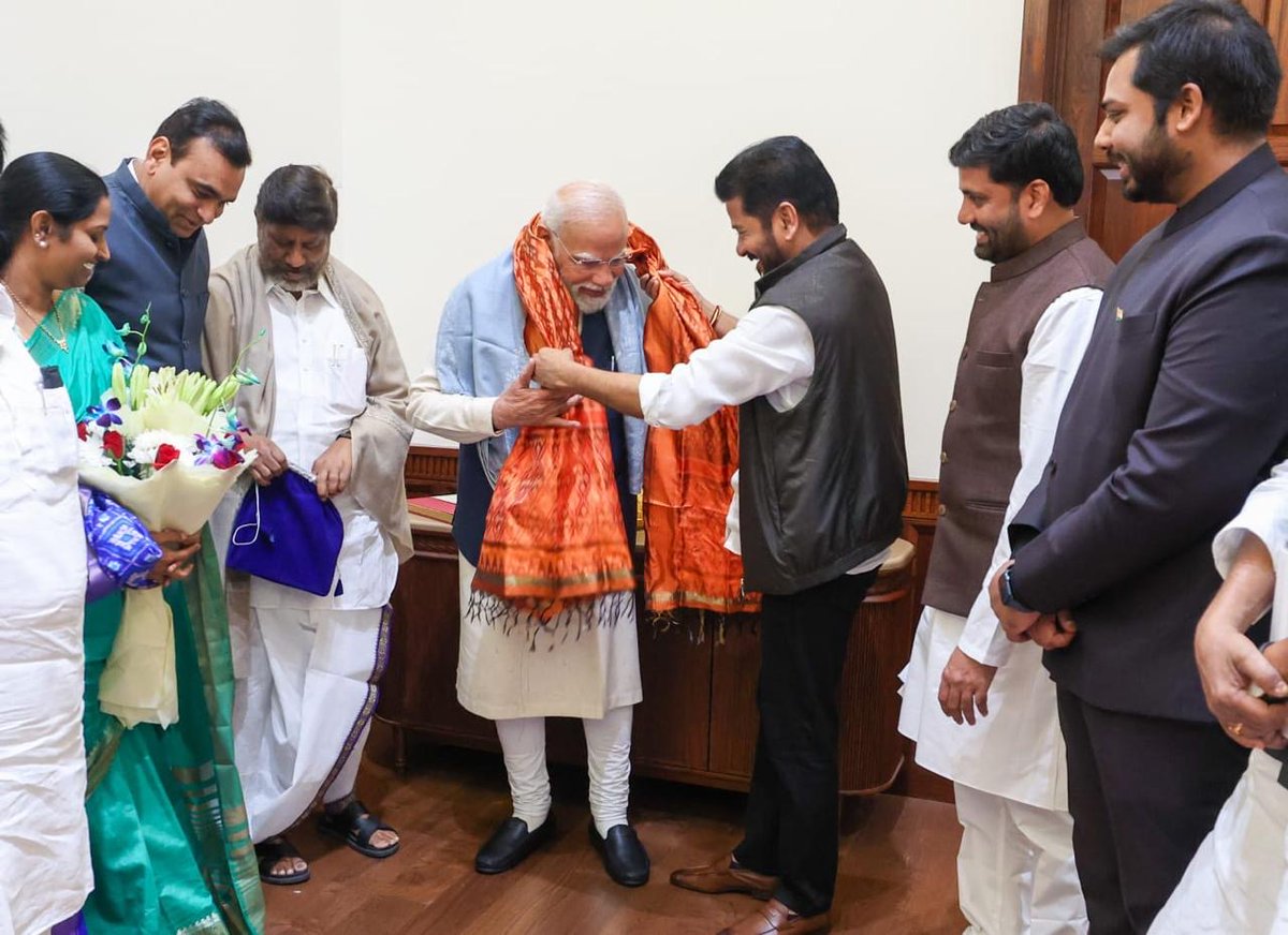 revanth_anumula's tweet photo. Along with Deputy Chief Minister Shri Bhatti Vikramarka and Telangana Congress MPs, I have invited Hon’ble Prime Minister Shri Narendra Modi ji to attend the #TelanganaGlobalSummit2025, being hosted by the people’s government on the 8th and 9th of this month at Bharat Future City.

#TelanganaRising