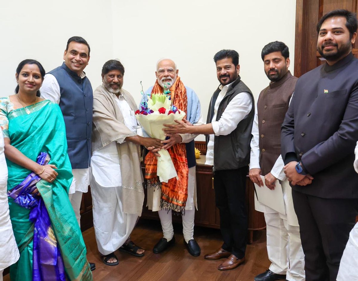 revanth_anumula's tweet photo. Along with Deputy Chief Minister Shri Bhatti Vikramarka and Telangana Congress MPs, I have invited Hon’ble Prime Minister Shri Narendra Modi ji to attend the #TelanganaGlobalSummit2025, being hosted by the people’s government on the 8th and 9th of this month at Bharat Future City.

#TelanganaRising