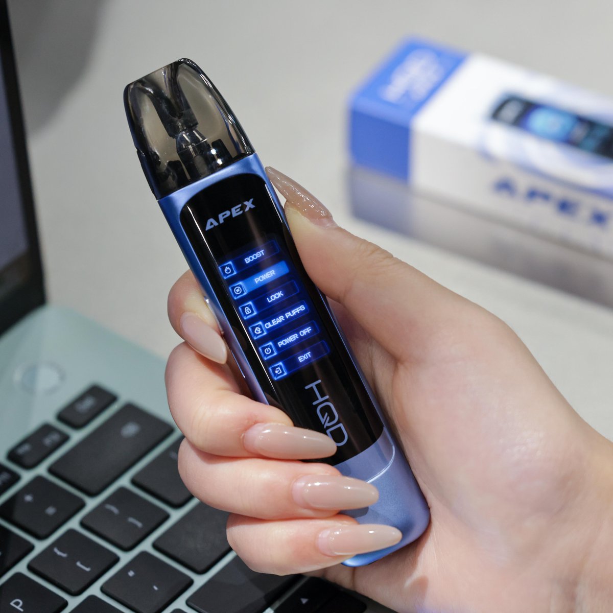 Rachelliu_hqd's tweet image. APEX brings luxury into a compact, minimalist form with flawless smoothness.
A refined device for those who prefer sophistication over noise.

#HQDAPEX #LuxuryVape #RefinedTechnology #MinimalDesign #PremiumPerformance #HQDWorldwide