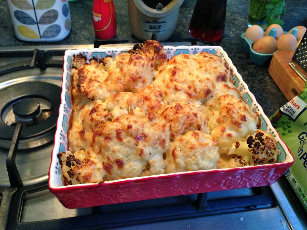 A homemade cauliflower cheese as mentioned in this week’s #Substack #food #recipe #writing #bookreview  

open.substack.com/pub/elizabethm…