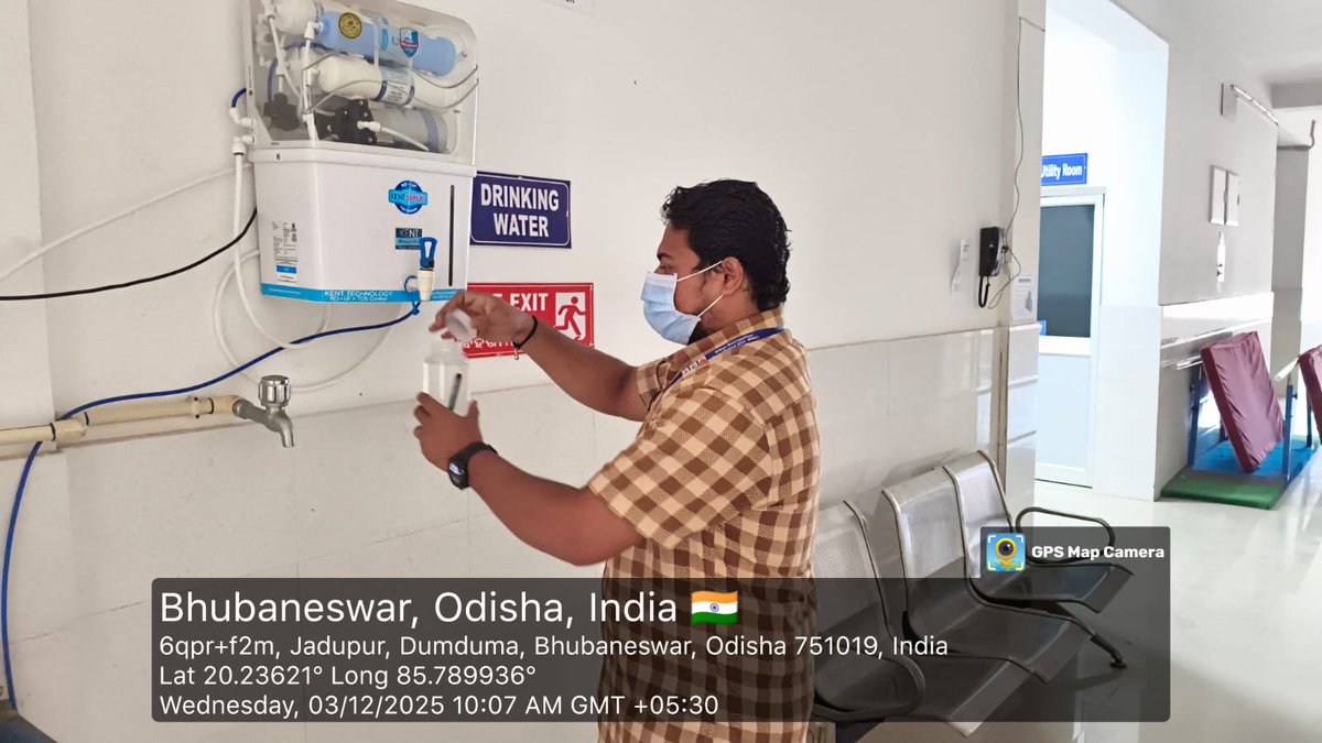 Team UMSU collected 4 water samples from UCHC, Dumduma to monitor water quality and prevent water-borne diseases.
#PublicHealth #waterqualitymonitoring #diseaseprevention #UMSU #BMC