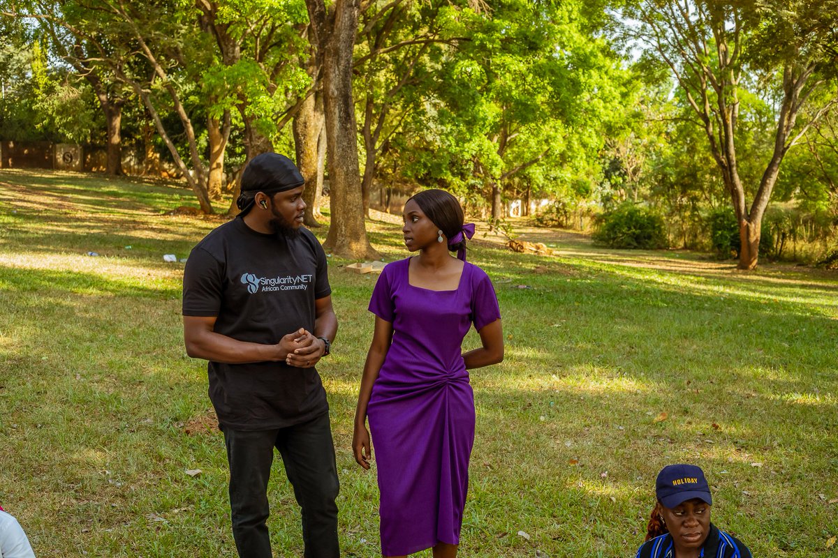 Snetafrica's tweet photo. On Sunday, 30th November, we reimagined a traditional African communal gathering as a space for conversations on AI, decentralized technology, and the future of work.

We had 45 participants, all completely new to @SingularityNET. https://t.co/7QF6cDBREX