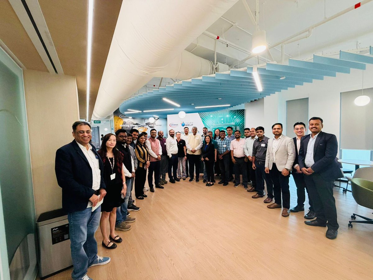 NIELITIndia's tweet image. Dr. M. M. Tripathi, Director General, #NIELIT, visited Infineon’s Singapore office and held a meeting with Mr. CS Chua, President &amp;amp; MD, @Infineon , to review the ongoing collaboration and identify new avenues for advancing India’s #semiconductor innovation and #skilldevelopment .