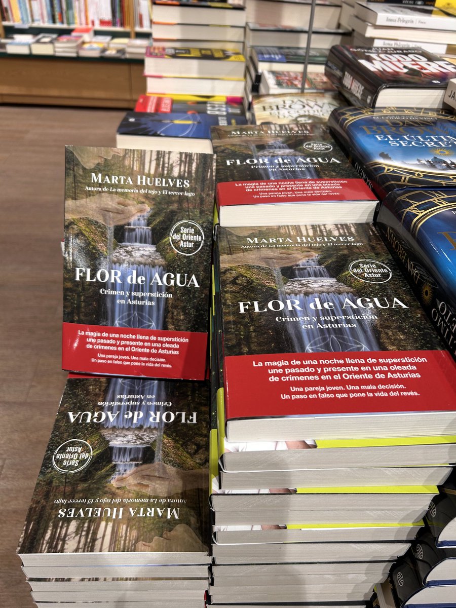 ‘FLOR DE AGUA’ de Marta Huelves ⁦<a href="/MaevaEdiciones/">Ediciones Maeva</a>⁩ en ⁦<a href="/casadellibro/">Casa del Libro</a>⁩ Tres Aguas. Alcorcón. Madrid. 💦🌸