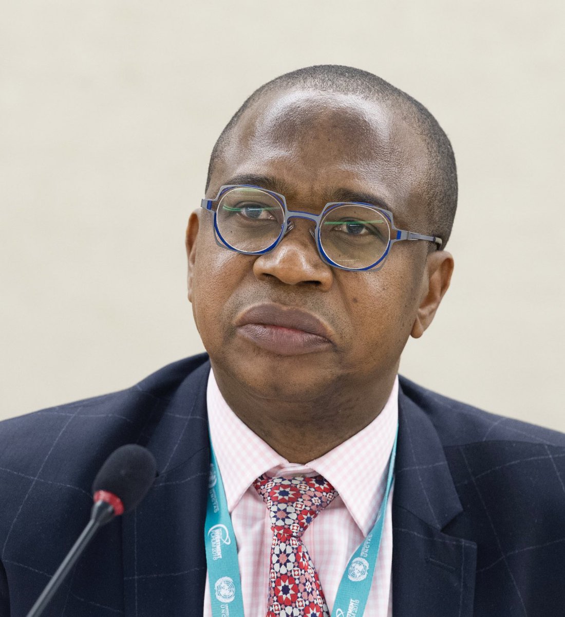RTsvangirayi's tweet photo. We already pay multiple bank charges:
🛑Debit card management fee
🛑Monthly management fee
🛑IMMT 
🛑ZimSwitch charges
🛑 Withdrawal charges
🛑Balance inquiry fees

Now the Minister is proposing an additional cash withdrawal levy on top of all these?
This isn’t reform — it’s just punishing ordinary citizens who already carry the burden of high banking costs.
 
This one must be stopped!