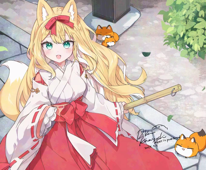 ふわふわ巫女さん