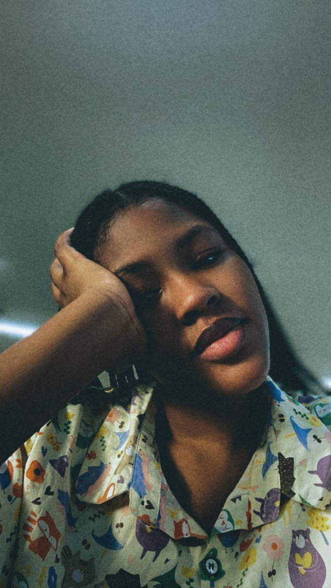 Peace looks good on me.🤭
Quiet face, loud blessings.