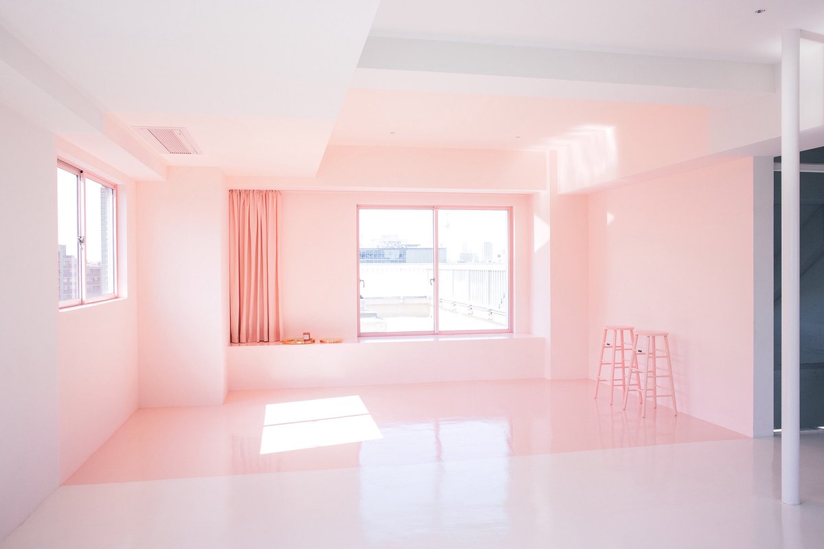 ゆなページ 素敵すぎるスタジオ！ 窓も大きくて光が綺麗に入りそう✨ ドキドキ