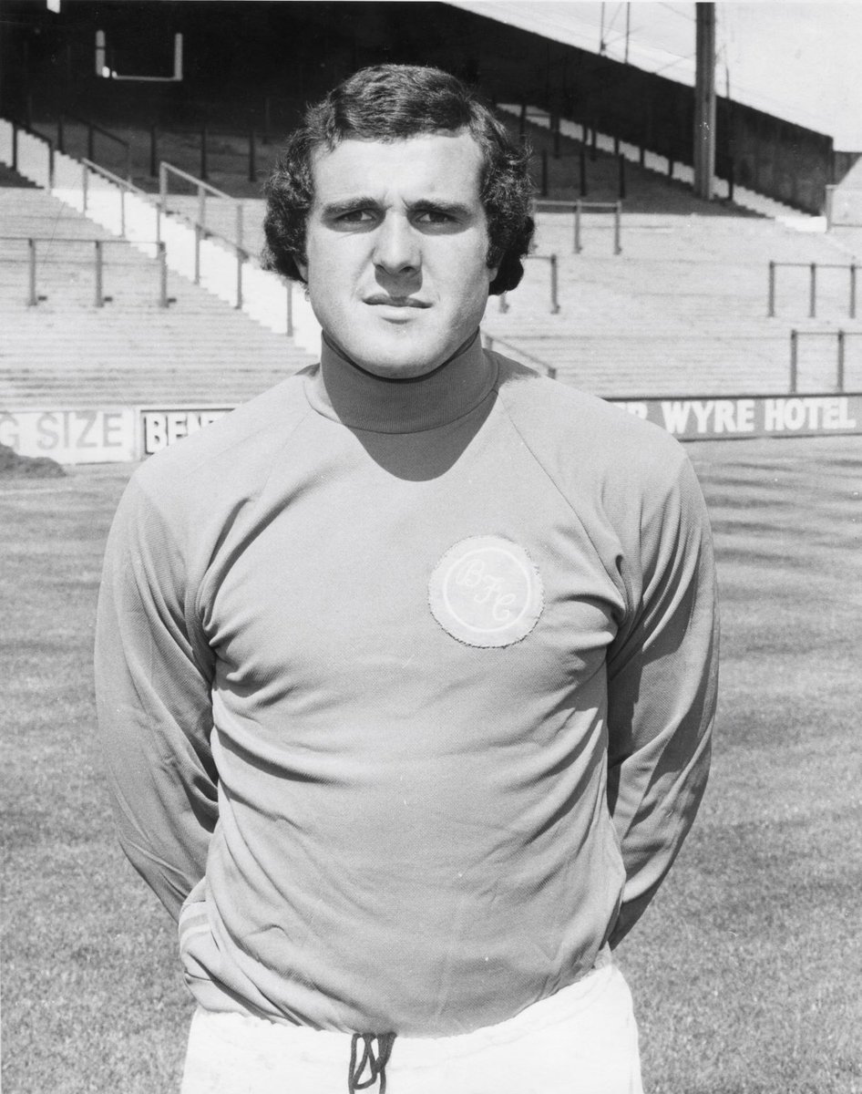 BFC_ExPlayers's tweet image. Happy 74th Birthday today to the BFC Legend that is John Burridge @TheBudgieTweets 

Hope you have a great day Budgie !
👍😀🎂🥂⚽️🥅🍊

#MyFavoritePoolGoalie
#WhatACharacter 
#LovedPlayingForThePool
#FitAsAFiddle 
#TopMan
