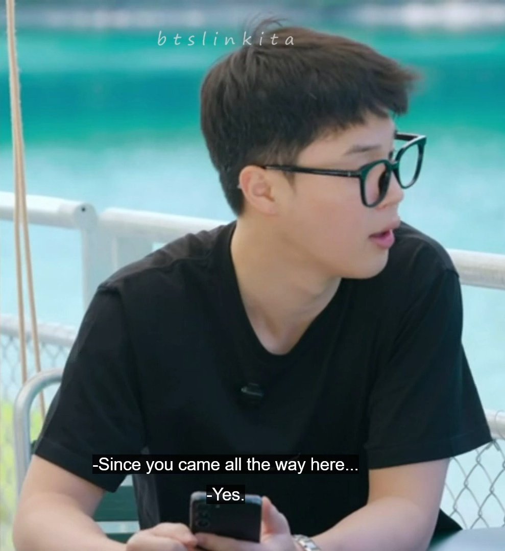 jimin_lil_devil's tweet image. LOOK AT HIM...😭😭 HE'S LOOKING SO GOOD