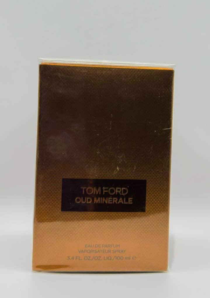 توم فورد عود منرال
الحجم 100 مل 
بضاعة بالسولفان
مصدر موثوق
الشحن ع المشتري
السعر 390 ريال
#رابطة_عشاق_العطور