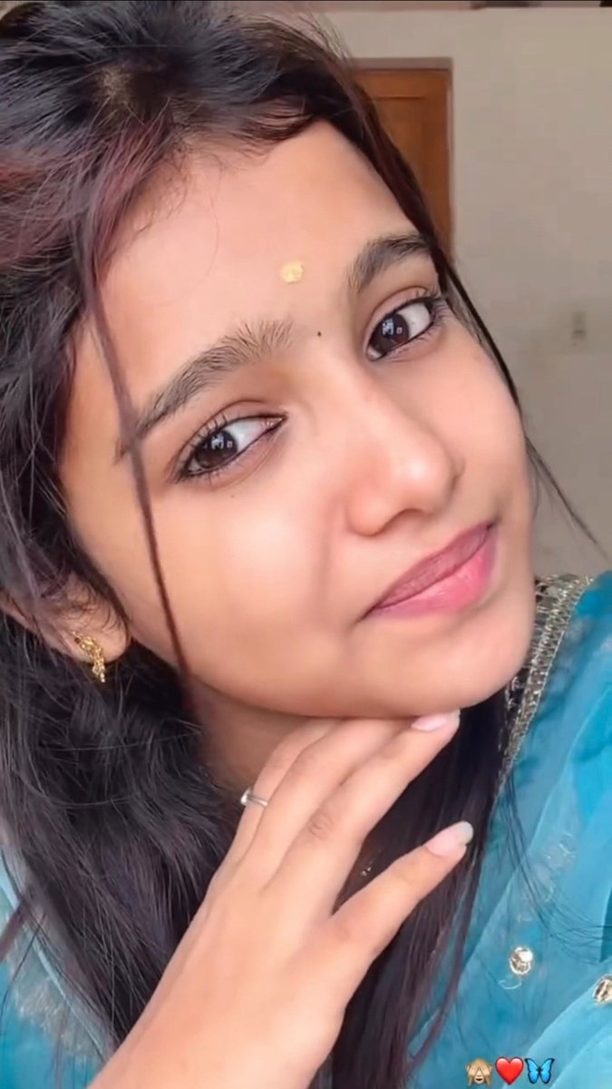 Her Face is just killing 😍