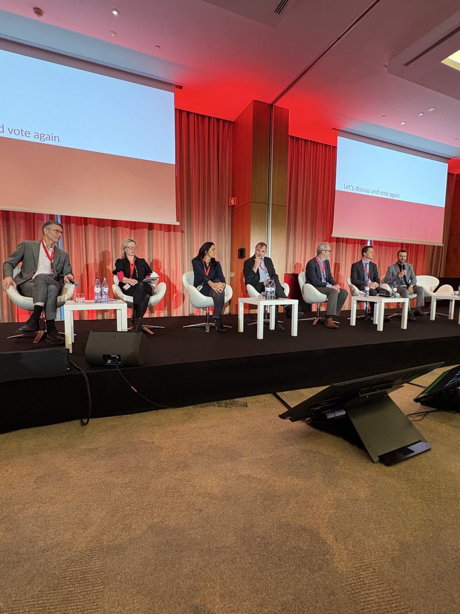 Mirrors of Medicine tweet media