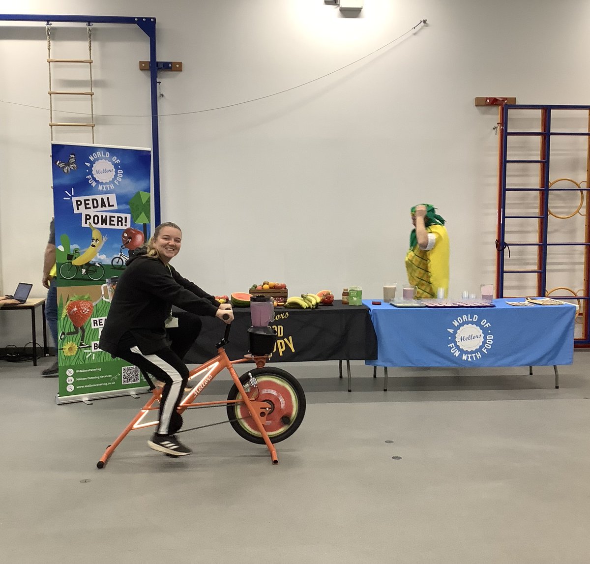 olive__preston's tweet image. Staff enjoyed taking part too! #HealthySchool #Excercise #Fruit #HealthyChoices #LifeSkills #Ambition #WeAreSTAR @mellorscatering