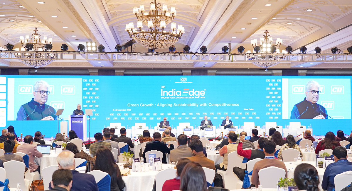 EnvironmentPib's tweet image. Union Environment Minister Shri Bhupender Yadav addresses the CII IndiaEdge 2025, in New Delhi

Clean Industrialisation is Not a Constraint, but a Catalyst for Economic Expansion, Innovation, Resilience and Future Prosperity: Shri @byadavbjp 

📝
pib.gov.in/PressReleasePa…