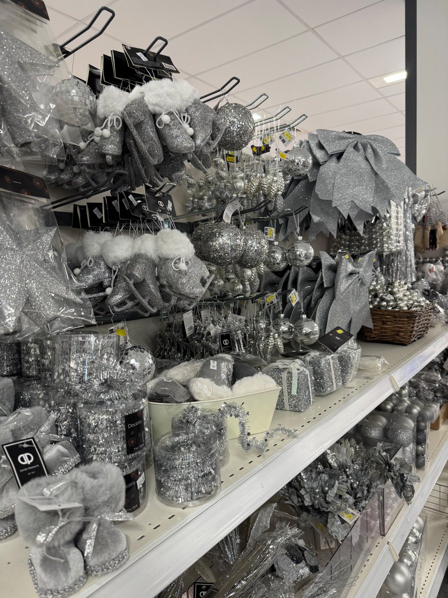 Don’t forget to pick up your Xmas decorations from The Christmas Shop! 🎄✨

With every colour scheme and theme you can imagine, they’ve got everything you need to match your perfect festive aesthetic. You’re guaranteed to find something you love!

#Flemingate
