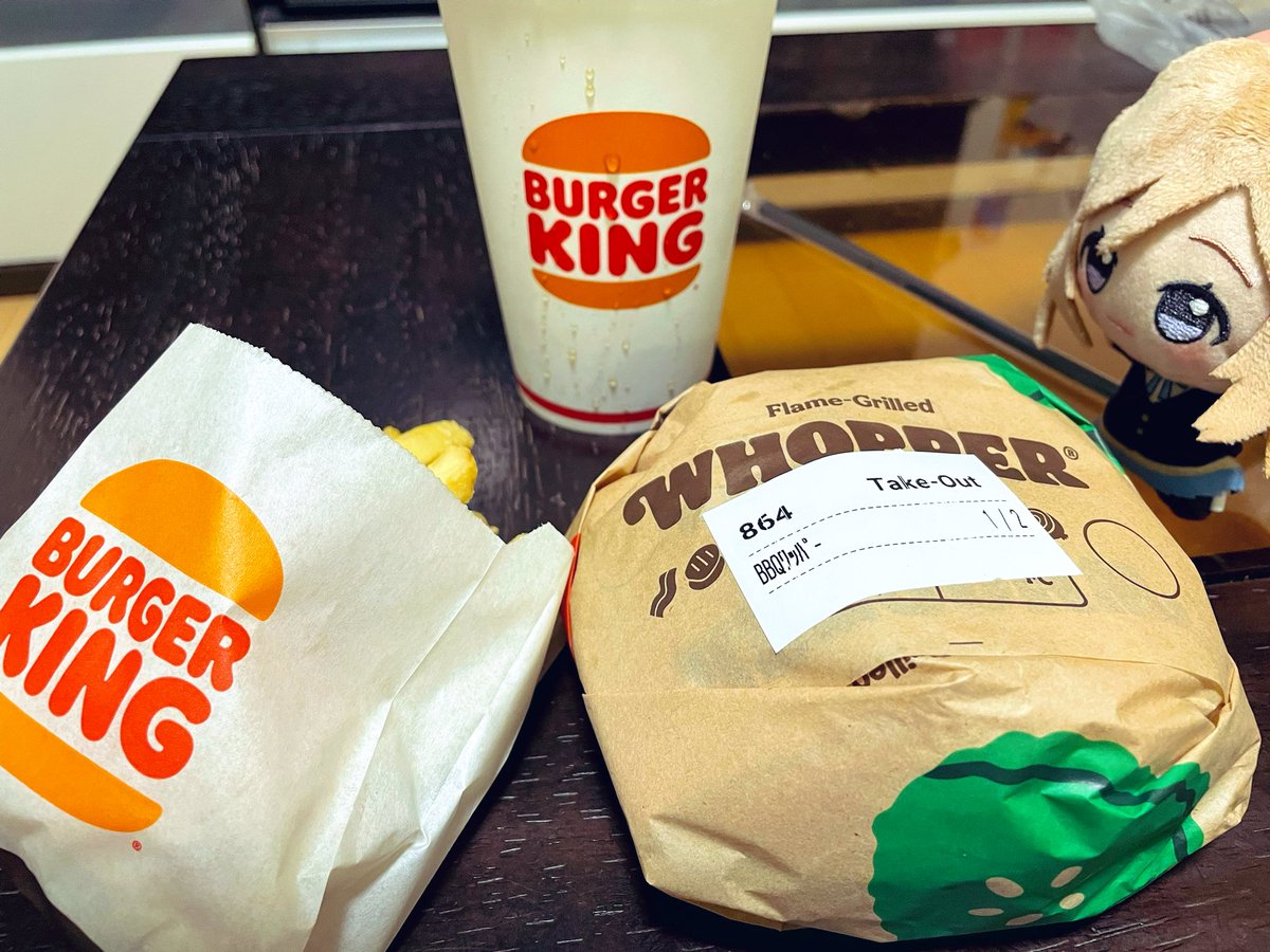 人生初バーキンです…🍔
邪魔してないでくださいね…姫崎さん…