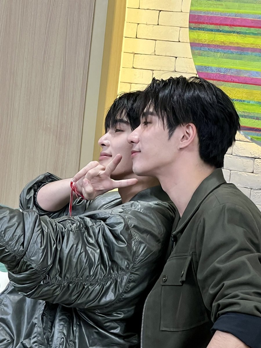 พร้อมเจอไอ่สองแสบกันรึยังเอ่ยยยย…. 🖤🤍

PST x LINE MAN

#LINEMANถูกสุดทุกวันwithPST