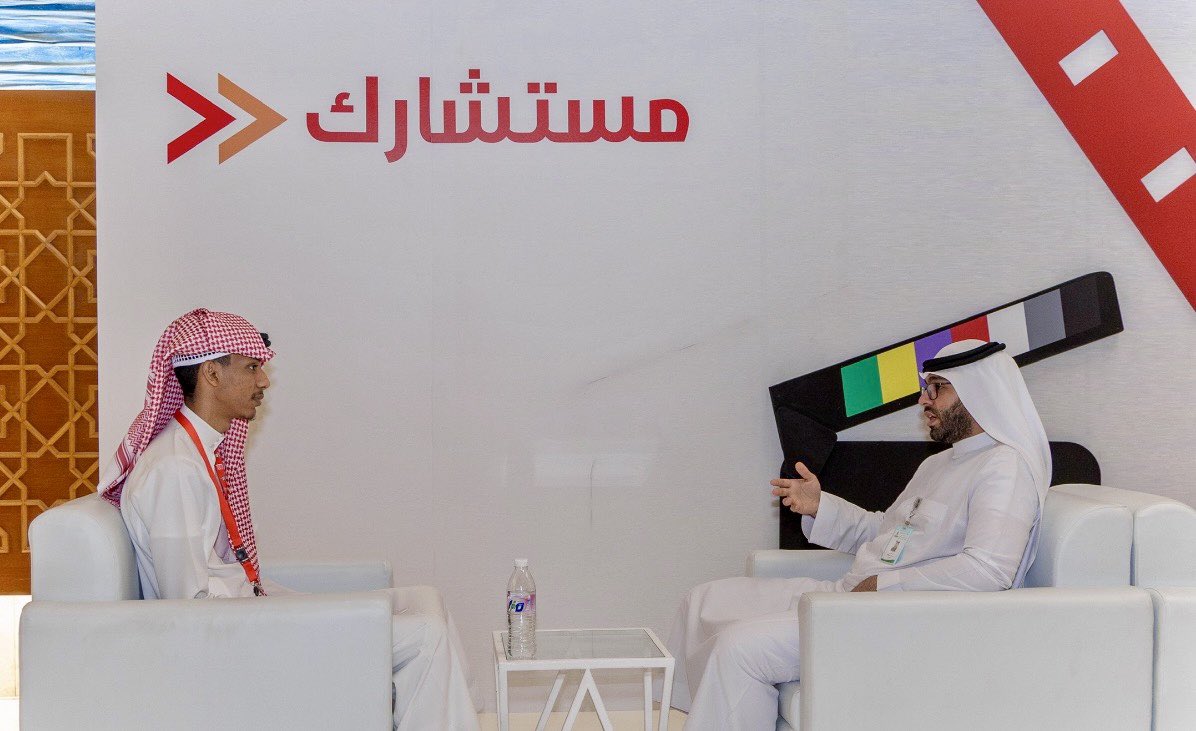 RakanAljamie's tweet photo. سُعدت بتقديم جلسات استشارية للطلاب في مجال التصوير السينمائي و صناعة الأفلام ضمن فعاليات #مهرجان_الأفلام_السينمائية_الطلابية https://t.co/VgR5Urhr3f
