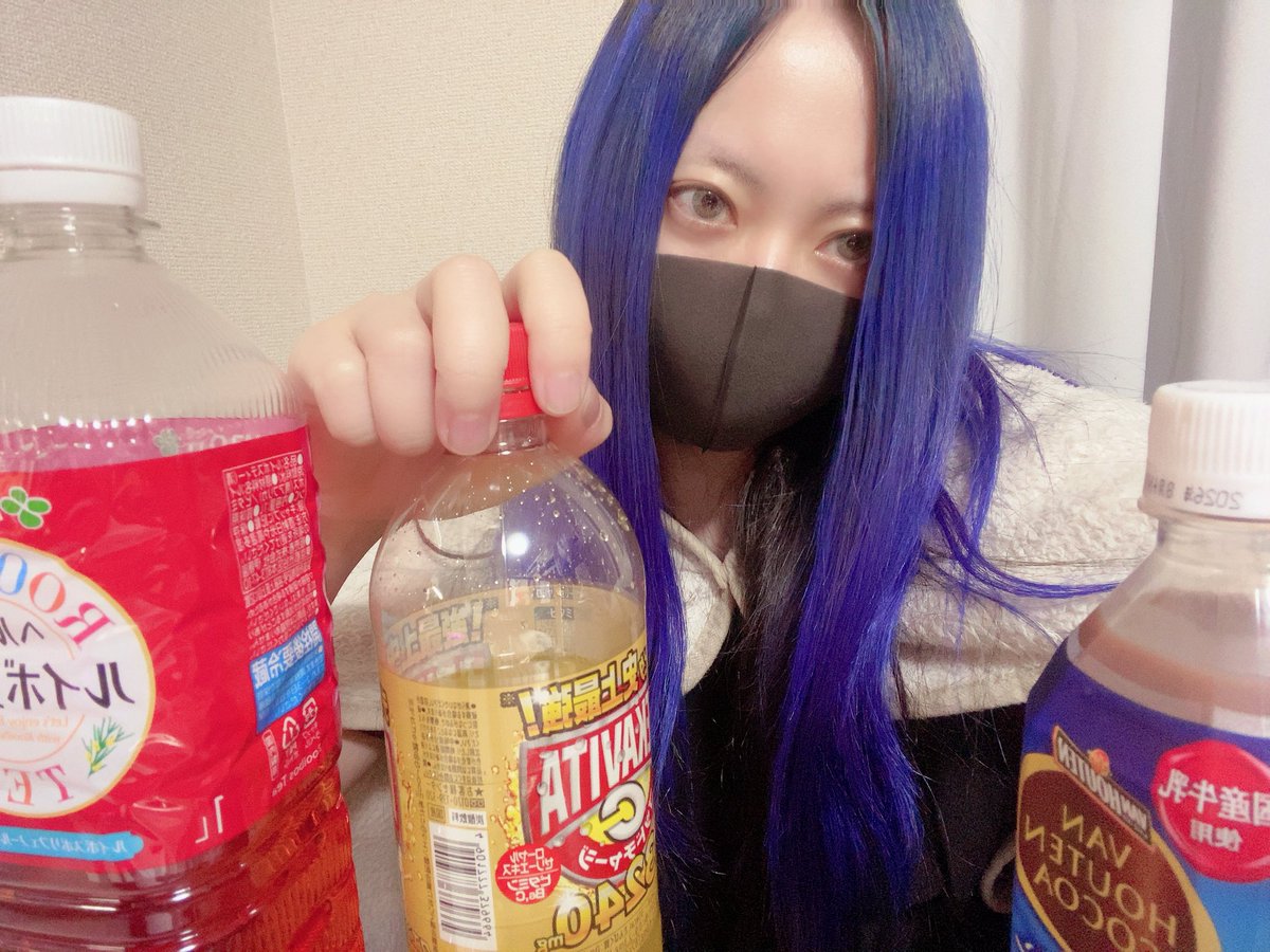 おはようございます☀️

テツくんドラムRECお疲れ様ー！！✨

私も応援に向かいたかったがフルタイム定時でお家の地縛霊だったので念だけ送りこんでました📿
糖分過多の念、届いたかな？？

ファザムレス、GtとDrmのRECが完了という事で…楽しみ楽しみ！！
そして明日から怒涛のスケジュール！！