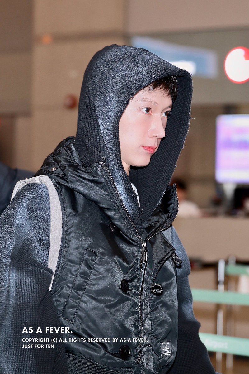 asafever_kr's tweet image. 251203 ICN

#TEN #텐 #เตนล์ #李永钦 #テン 
#WayV #威神V