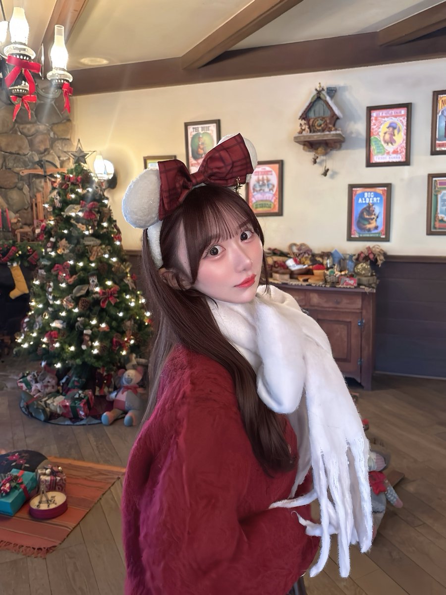 melody_22r's tweet photo. 🎄❤️⟡.· https://t.co/4HwJNzKDGC