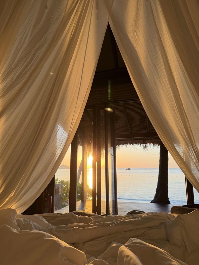 Guten Morgen zusammen!

Ich wünsche euch einen starken Start in den Tag – bleibt in euren Routinen, bleibt fokussiert und startet mit guter Energie durch!