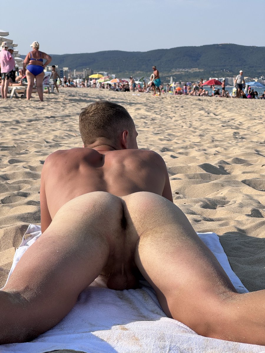slavicguyx's tweet photo. Wataa 💦 https://t.co/of4UqF1Bj6