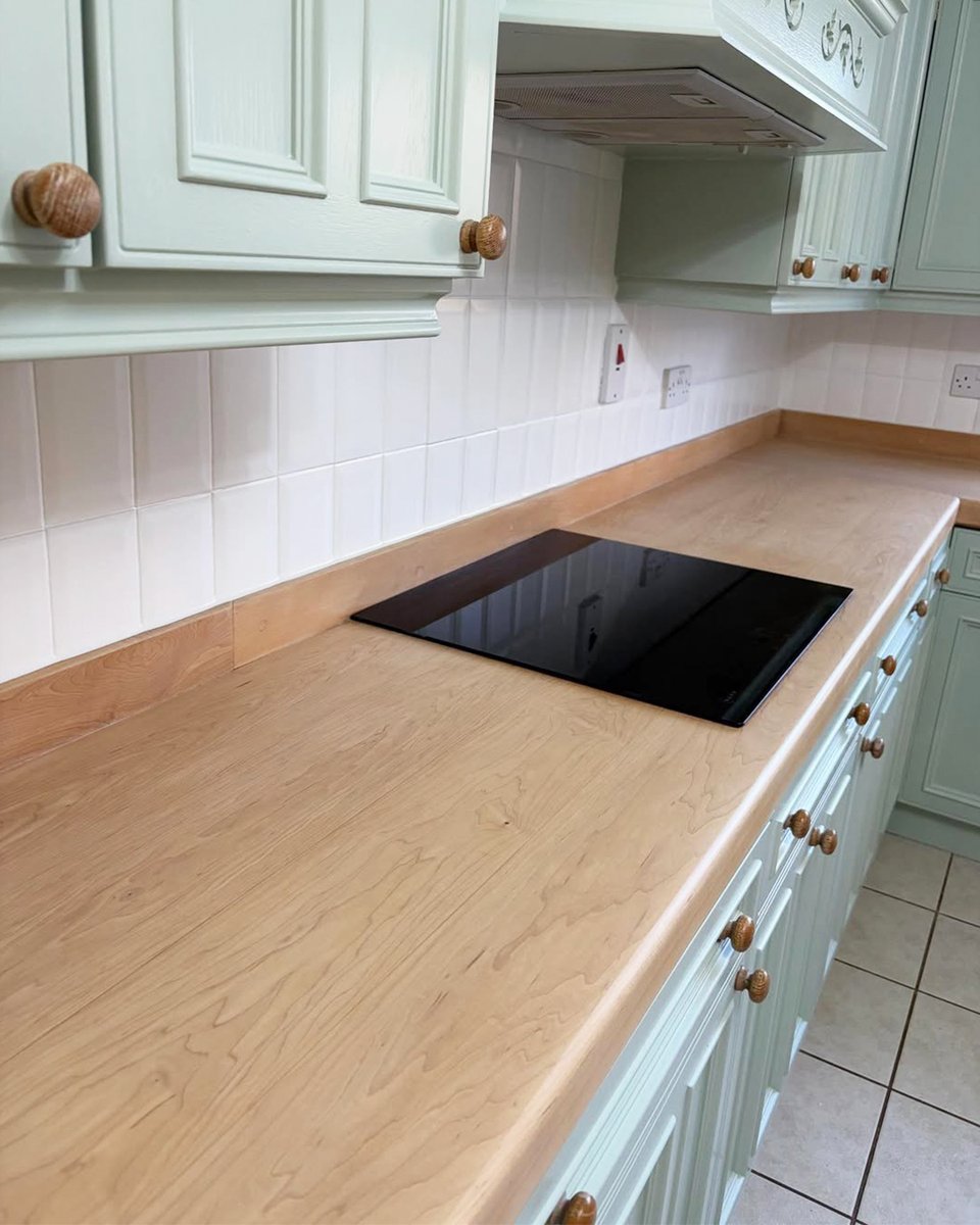 FiddesWoodCare's tweet photo. Check out this beautiful worktop restoration by LB French Polishing &amp; Painting transforming these kitchen worktops with Fiddes Ultra Raw Hard Wax Oil 😍👌🏻

Get yours today 👇
https://t.co/7SpLgBKCav

#Fiddes #HardWaxOil #UltraRaw #KitchenRenovation #FiddesCustomers #WoodFinished https://t.co/wrnoubA7qp