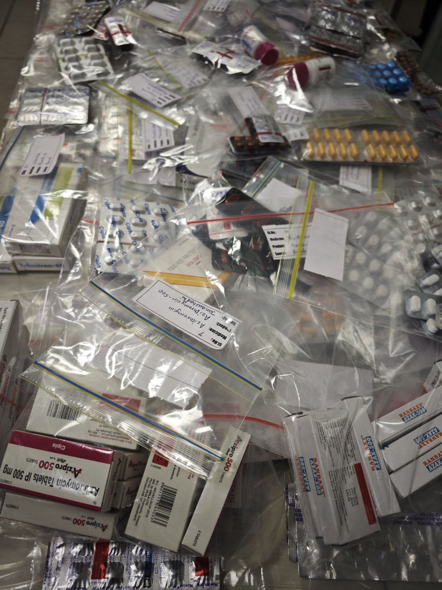 theliverdr's tweet image. Hello everyone! 

An update 
Citizens Generic vs. Branded Drugs Project

From the final list we have procured 131 drugs inclusive of branded, branded generics, Jan Aushadhi and local/trade generics

All are packed, sealed and ready to be shipped for analysis today. We expect the…