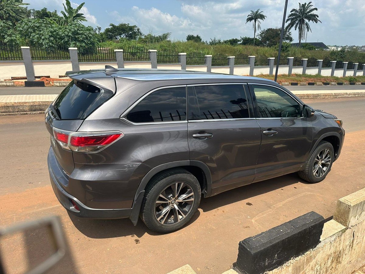 2016 Toyota Highlander XLE 
Duty ✅ 
Slightly used 
Keyless 
ABUJA 
Price: 24m
DM or call 09067505058