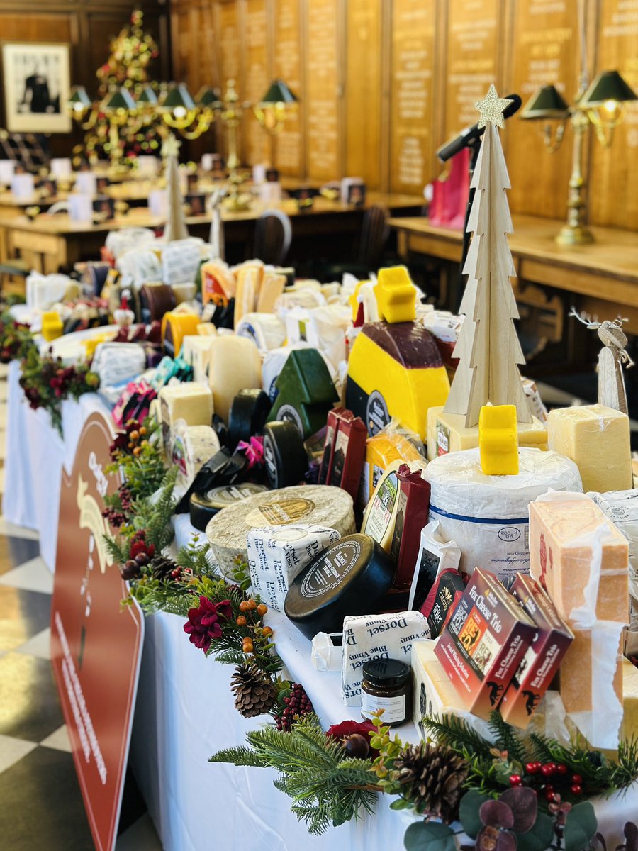 A huge thank you to the British cheesemakers who donated to this year’s #CheeseCeremony at the Royal Hospital Chelsea in honour of our heroic #ChelseaPensioners <a href="/RHChelsea/">Royal Hospital Chelsea</a>