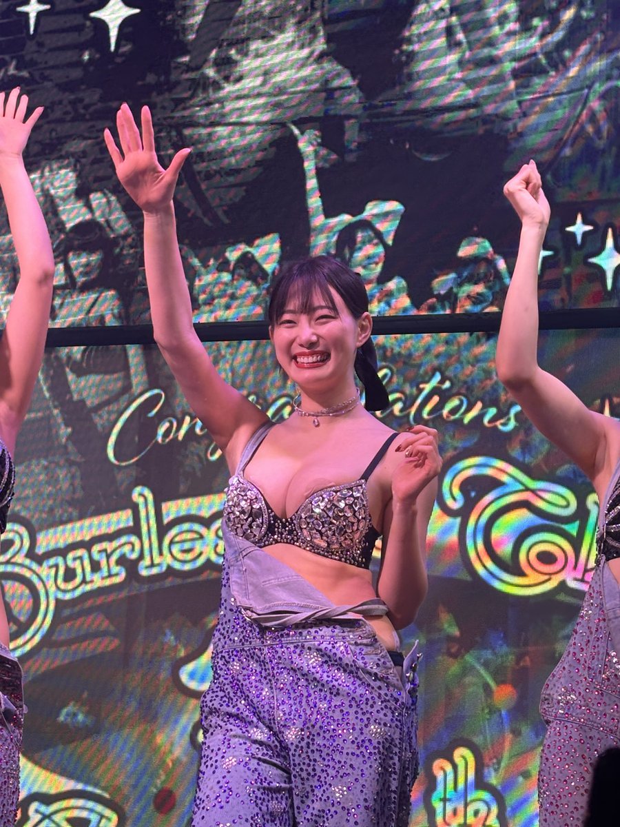 ryeon0816's tweet photo. 可愛すぎます…
笑うだけで癒されます！고마워요👍

#美谷朱音 #미타니아카네
#63angel美谷朱音 https://t.co/A847JOcc2D