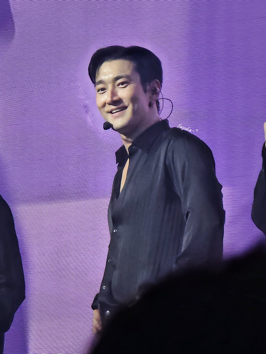 Smile 😃
#siwon #시원
#SS10inBKK #SUPERSHOW10inBKK_Day1