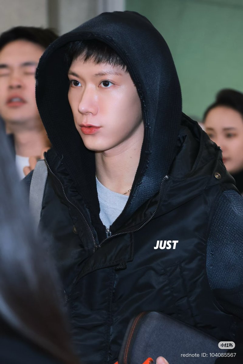 babyjey10's tweet image. บอกต่อไป สามารถเจอเตนล์ได้ฟรีที่ One Bangkok 

เตนล์มาไทยพรุ่งนี้มีงาน Spotify 

เตนล์มาไทยพรุ่งนี้มีงาน Spotify 

เตนล์มาไทยพรุ่งนี้มีงาน Spotify 

เตนล์มาไทยพรุ่งนี้มีงาน Spotify 

เตนล์มาไทยพรุ่งนี้มีงาน Spotify 

เตนล์มาไทยพรุ่งนี้มีงาน Spotify 

 #TENisComingtoThailand