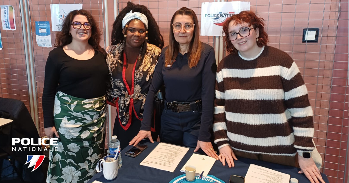 #Prévention | Samedi 29 novembre, la Police nationale de Creil a participé à une journée de lutte contre les violences faites aux femmes. L'officier de prévention et la psychologue dédiées à l'accueil des victimes au sein du commissariat étaient présentes. En cas d'urgence : 17