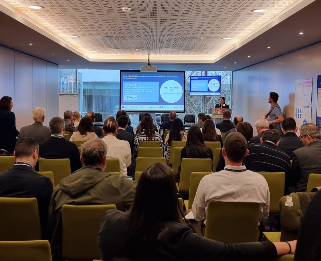 H20EU's tweet photo. ๐๐ง"We revolutionize industrial water management" is their motto & L.Fernandez-Rojo from @CETAQUA is here to tell us how they are doing this at #R3VOLUTION project! #WPE2025 #WKE2025 https://t.co/nqhdGMvx1g