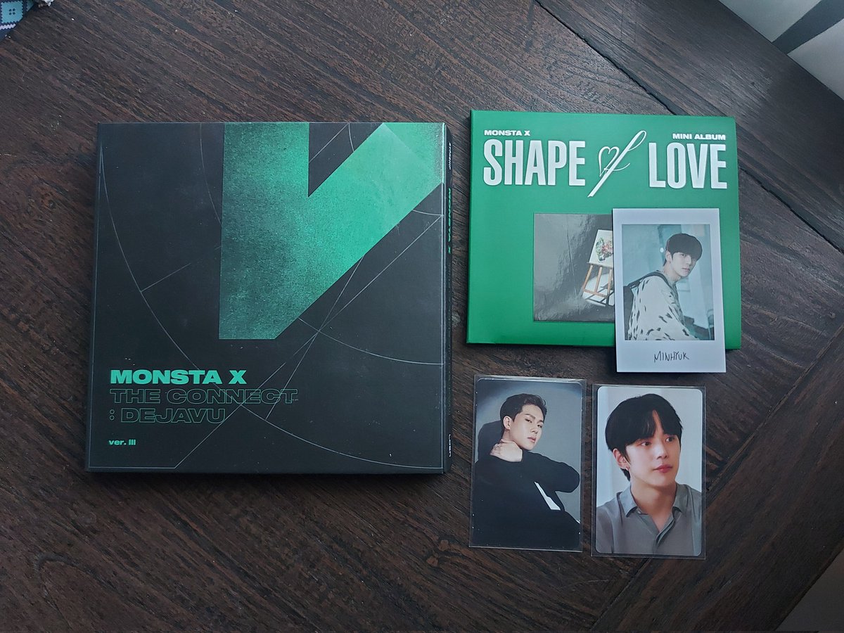 kihyunsleman's tweet photo. Giveaway The Connect X 🎉 
 
For 4 winners
- album only the connect
- album only shape of love + pola
- 2 pc (jooheon &amp; minhyuk)
- e wallet 50k

📝
- Monbebe INA only
- RT &amp; like tweet ini
- rep with bukti nonton The Connect X &amp; hastag #MONSTAX_CONNECTX

End 8 Des 25, 24.00 WIB🤍 https://t.co/vEvv9tRWs5