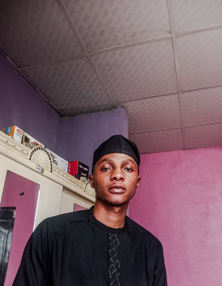 maxibohas's tweet image. embroidery is not the only design/style that can look good on you, i can give you a non-embroidery style &amp;amp; it’s going to look so well on you.

DM if you want me to recreate for you, thank you.

#heismáxicasuals.