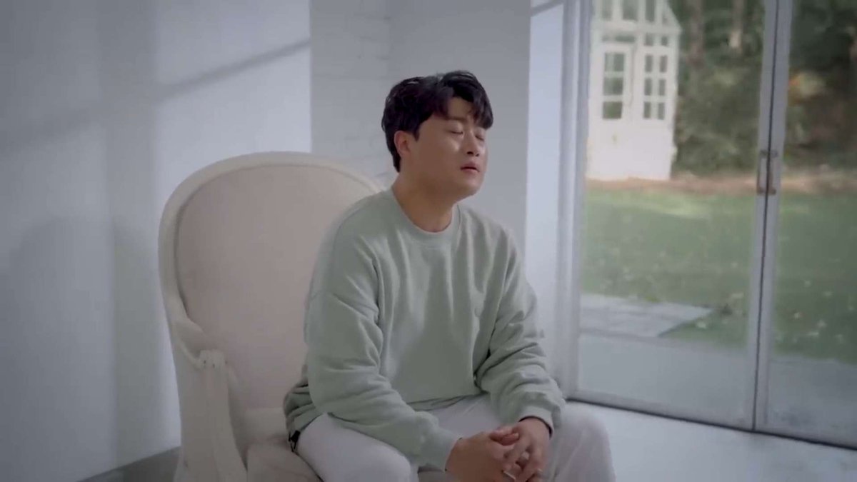 마음으로 듣는 노래
김호중  '우산이 없어요'
#김호중_우산이없어요_정규1집우리가_타이틀곡
#김호중_노래 
#김호중_앨범
#김호중_파노라마 
#김호중 #KIMHOJOONG 
#TVAROTTI
#김호중공식채널_유튜브
#김호중공식팬카페_트바로티
🌐김호중 공식 채널🌐
youtu.be/EyGcJaikOnE