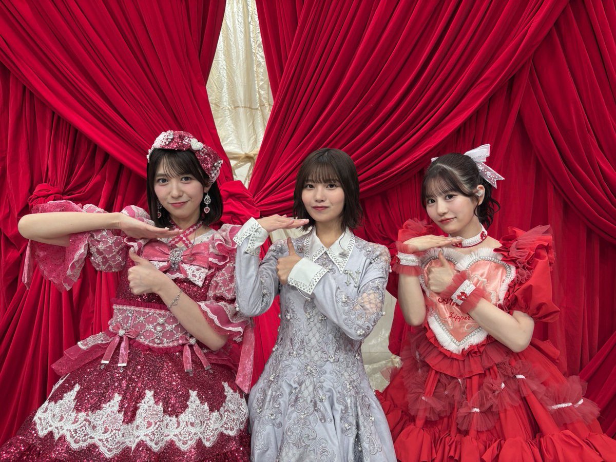 nogizaka46's tweet image. 現在放送中のフジテレビ「FNS歌謡祭2025第一夜」
このあと20時台では #中西アルノ が
小泉遥香(超ときめき♡宣伝部)と
月足天音(FRUITS ZIPPER)と一緒に「年下の男の子」を歌唱します🎤
ぜひお楽しみに☺️

fujitv.co.jp/FNS/
#FNS歌謡祭
#乃木坂46