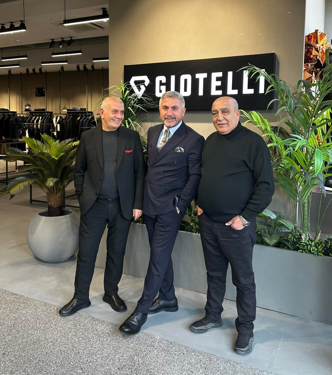 YVZYusufYavuz's tweet photo. #GIOTELLİ 
#İstanbul https://t.co/jRV8jDTvva
