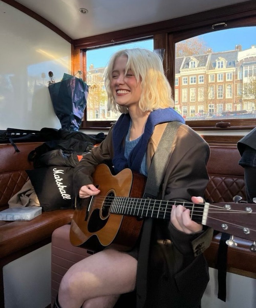 cloverrblooms's tweet image. Those are my favorite mazz pics i kinda wanna change my pfp to one of them but i cant change history in the making