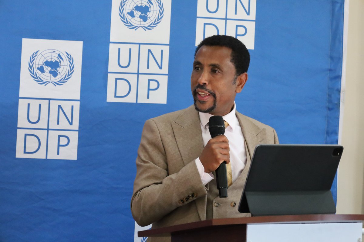 UNDPLesotho's tweet image. UNDP is supporting the @LesothoPR  in developing the Integrated National Financing Strategy (INFS). A stakeholder workshop gathered partners to set financing priorities, improve resource use, and explore innovative financing for sustainable development.