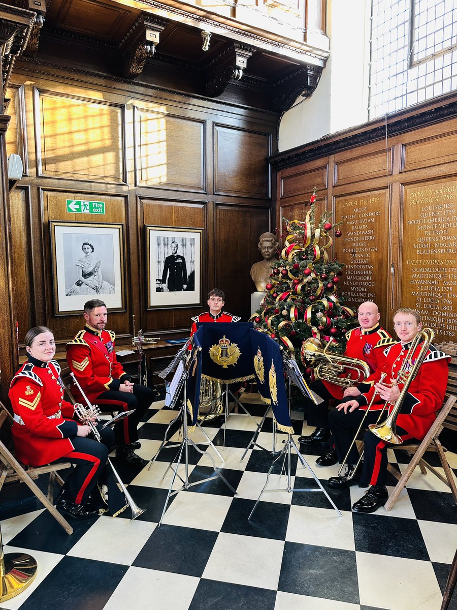 Members of the renowned British Army Band Tidworth prepare to entertain our esteemed guests - #CheeseCeremony at the Royal Hospital Chelsea <a href="/RHChelsea/">Royal Hospital Chelsea</a> <a href="/BritishArmy/">British Army 🇬🇧</a>
