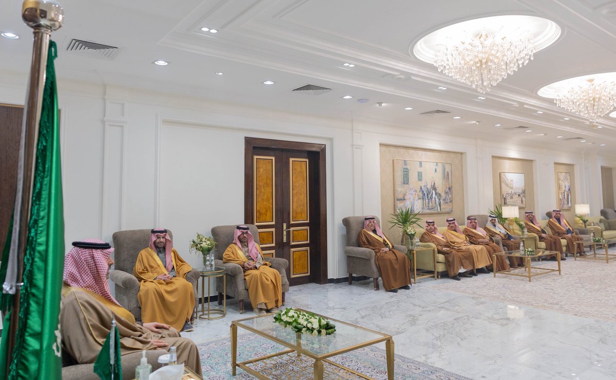 NorthborderSA's tweet image. سمو #أمير_الحدود_الشمالية يستقبل وكيل وزارة الداخلية ووكلاء إمارات المناطق .

spa.gov.sa/N2457762