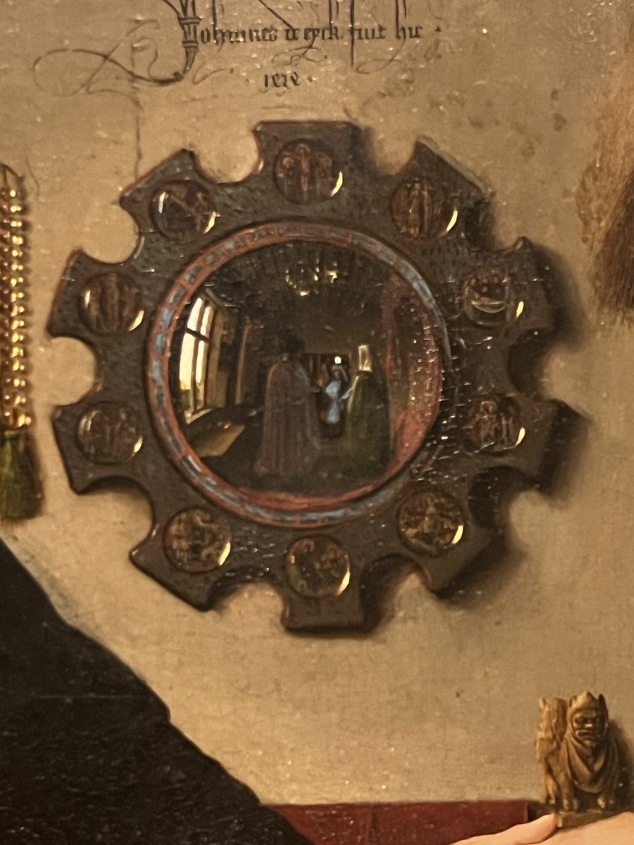 CozomoMedici's tweet photo. This is one of best Easter eggs in art. 

Look closer at The Arnolfini Portrait by Jan van Eyck, and you’ll see scenes from the Passion of Christ painted in the circles around the mirror. 

And inside, a self portrait of the artist. Must see picture. https://t.co/dGZzKUVny7